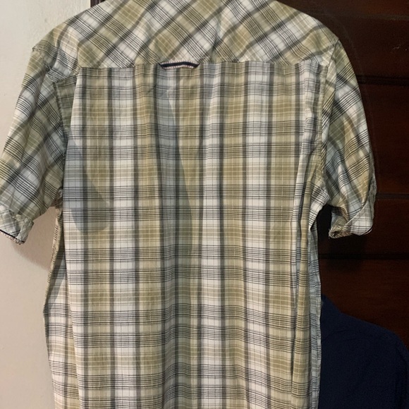 Short sleeve button up - Picture 1 of 3